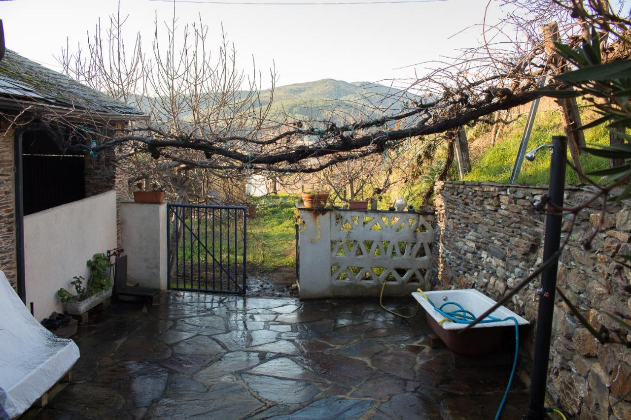 Гостевой дом Casa Castane Пуэнте-де-Доминго-Флорес Экстерьер фото